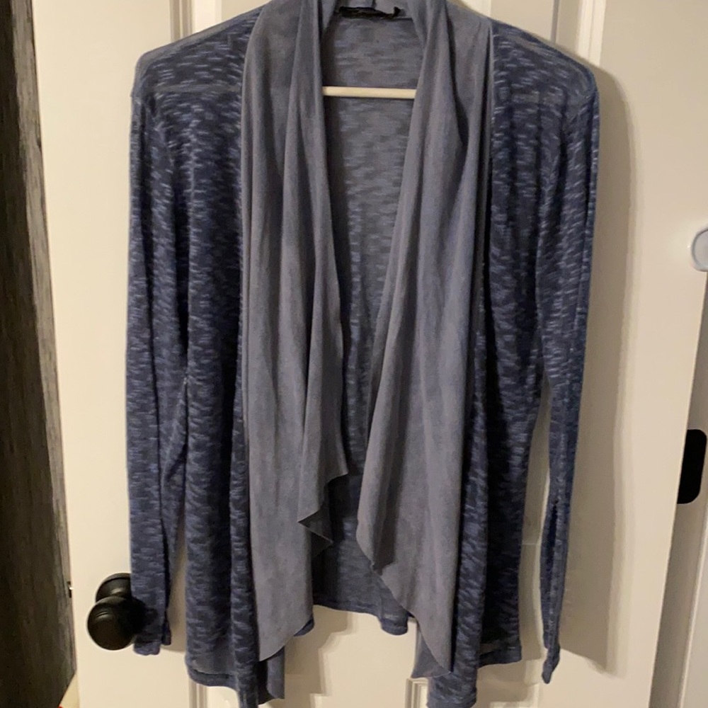 Women’s lightweight sweater blue.  Sm